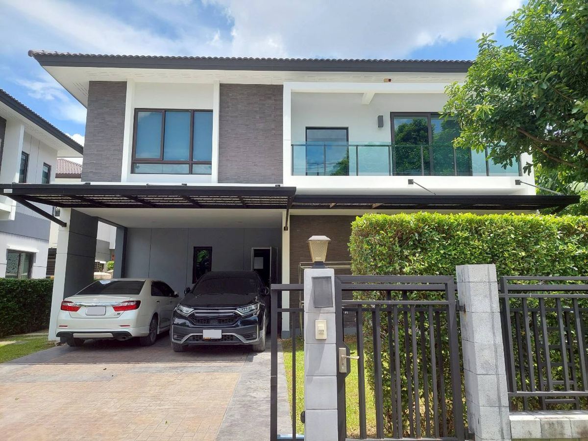 For SaleHousePattanakan, Srinakarin : The City Pattanakarn – Prime Location, Close to Major Landmarks