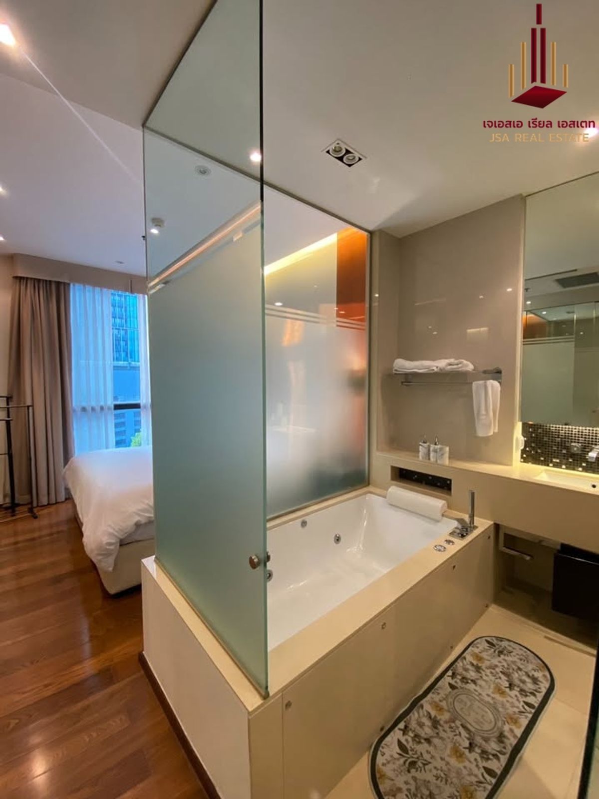 ให้เช่าคอนโดพระราม 9 เพชรบุรีตัดใหม่ RCA : ✨ For Rent: The Address Asoke Condo ✨  💰 Only 40,000 THB/month