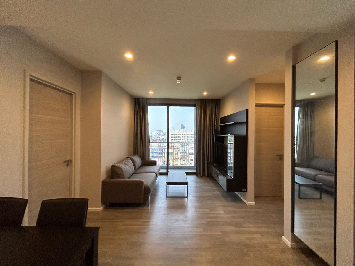 ให้เช่าคอนโดสาทร นราธิวาส : ให้เช่าด่วนคอนโดเดอะรูม สาทร เซ็นหลุยส์