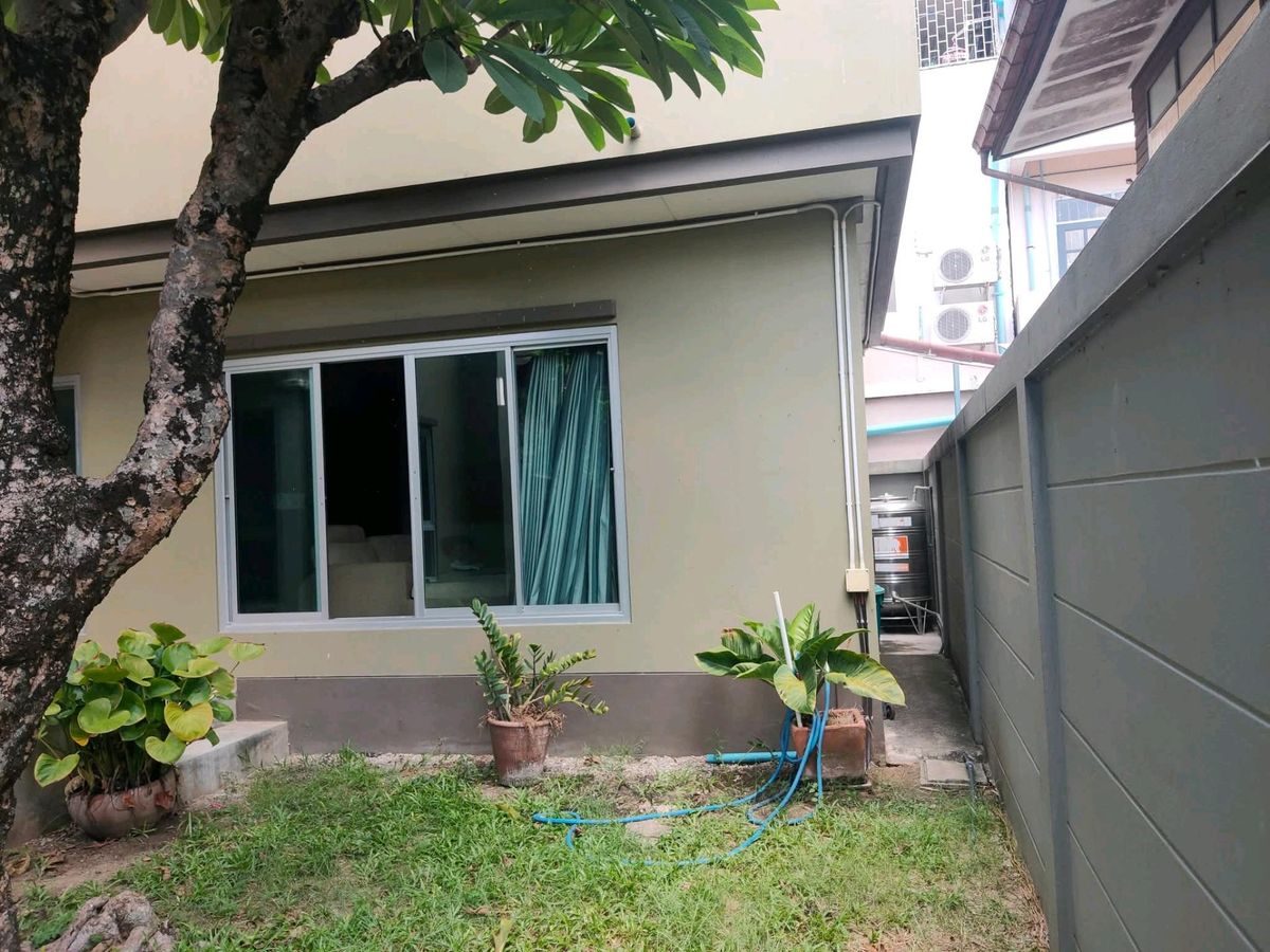 ขายบ้านปิ่นเกล้า จรัญสนิทวงศ์ : ขายถูก บ้านเดี่ยว จรัญ 12 ใกล้ MRT จรัญ 13  แบบเดินได้ ห่างแค่ 500 ม.