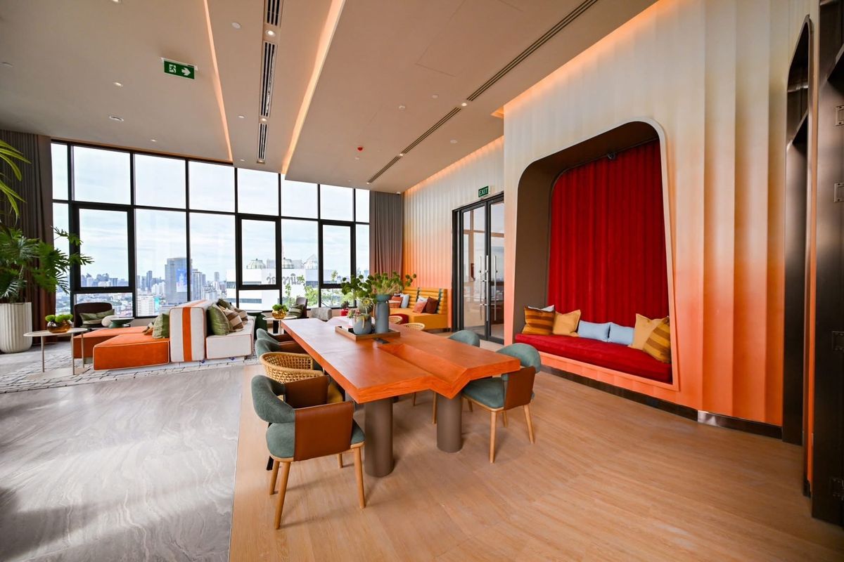 For SaleCondoRama9, Petchburi, RCA : 𝗧𝗵𝗲 𝗯𝗮𝘀𝗲 𝗿𝗮𝗺𝗮𝟵 𝗿𝗮𝗺𝗮𝟵 Easy to rent 𝗠𝗥𝗧 Ready to stay  𝟑.𝟓𝟗 million*Guaranteed the best price 📞 𝟬𝟵𝟮-𝟴𝟬𝟴-𝟴𝟴𝟵𝟵