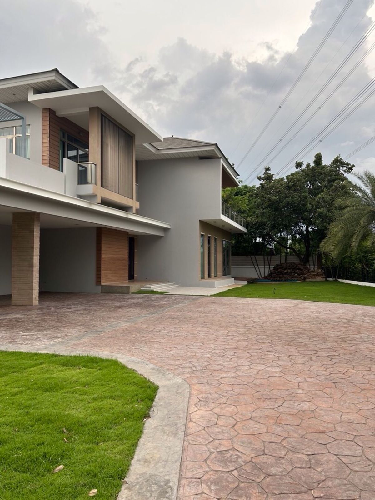 ขายบ้านมีนบุรี-ร่มเกล้า : ขายบ้านเดี่ยว2ชั้น 305 ตารางวา        เพอเฟคเพลส รามคำแหง164