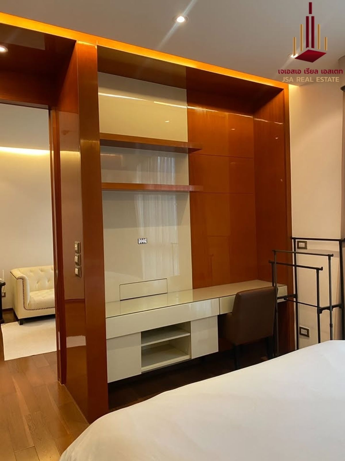 ให้เช่าคอนโดพระราม 9 เพชรบุรีตัดใหม่ RCA : ✨ For Rent: The Address Asoke Condo ✨  💰 Only 40,000 THB/month