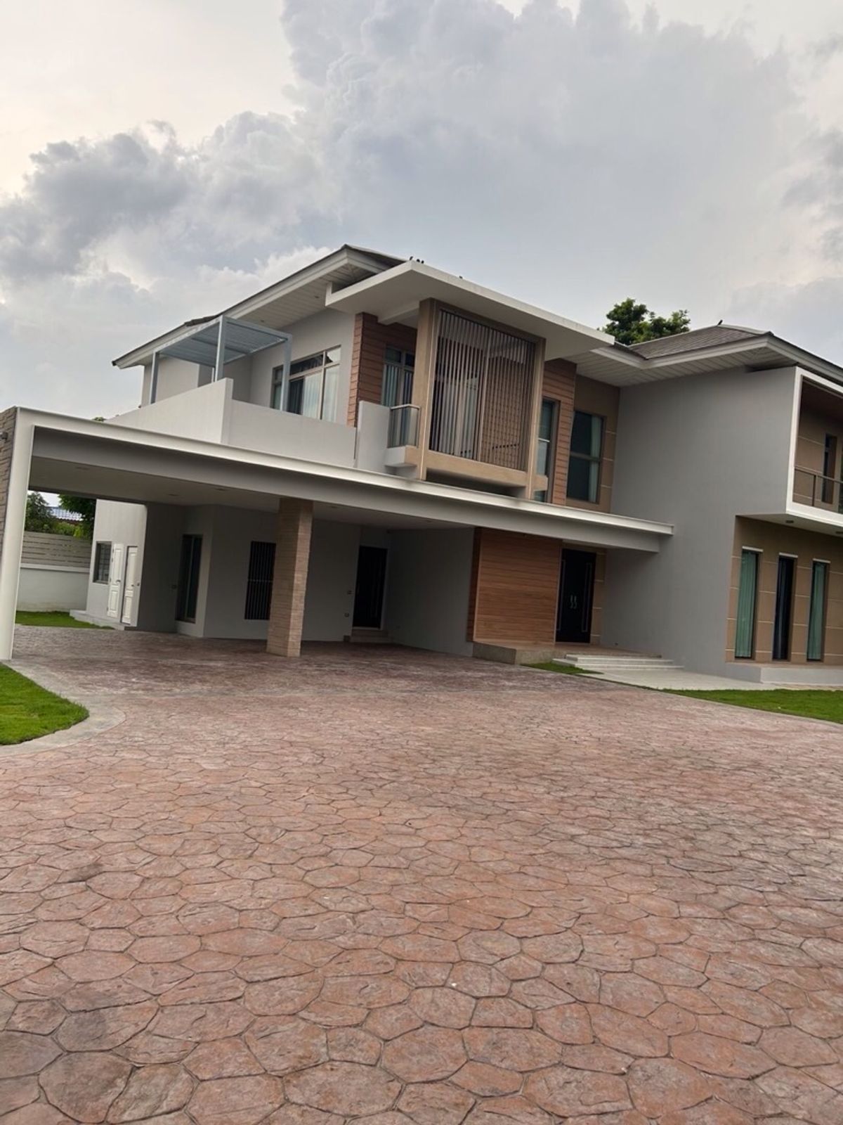 ขายบ้านมีนบุรี-ร่มเกล้า : ขายบ้านเดี่ยว2ชั้น 305 ตารางวา        เพอเฟคเพลส รามคำแหง164