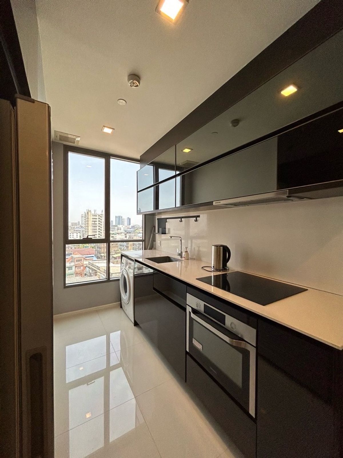 ให้เช่าคอนโดสาทร นราธิวาส : ให้เช่าด่วนคอนโดเดอะรูม สาทร เซ็นหลุยส์