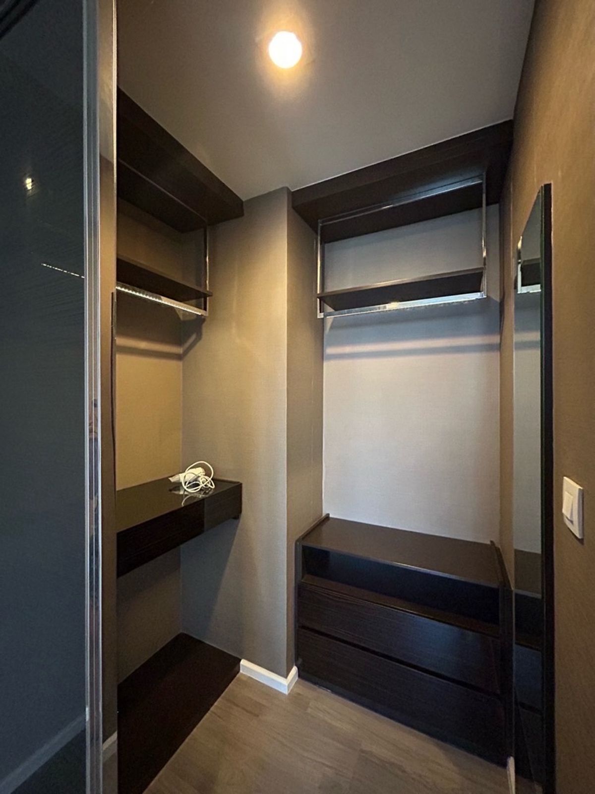 ให้เช่าคอนโดสาทร นราธิวาส : ให้เช่าด่วนคอนโดเดอะรูม สาทร เซ็นหลุยส์