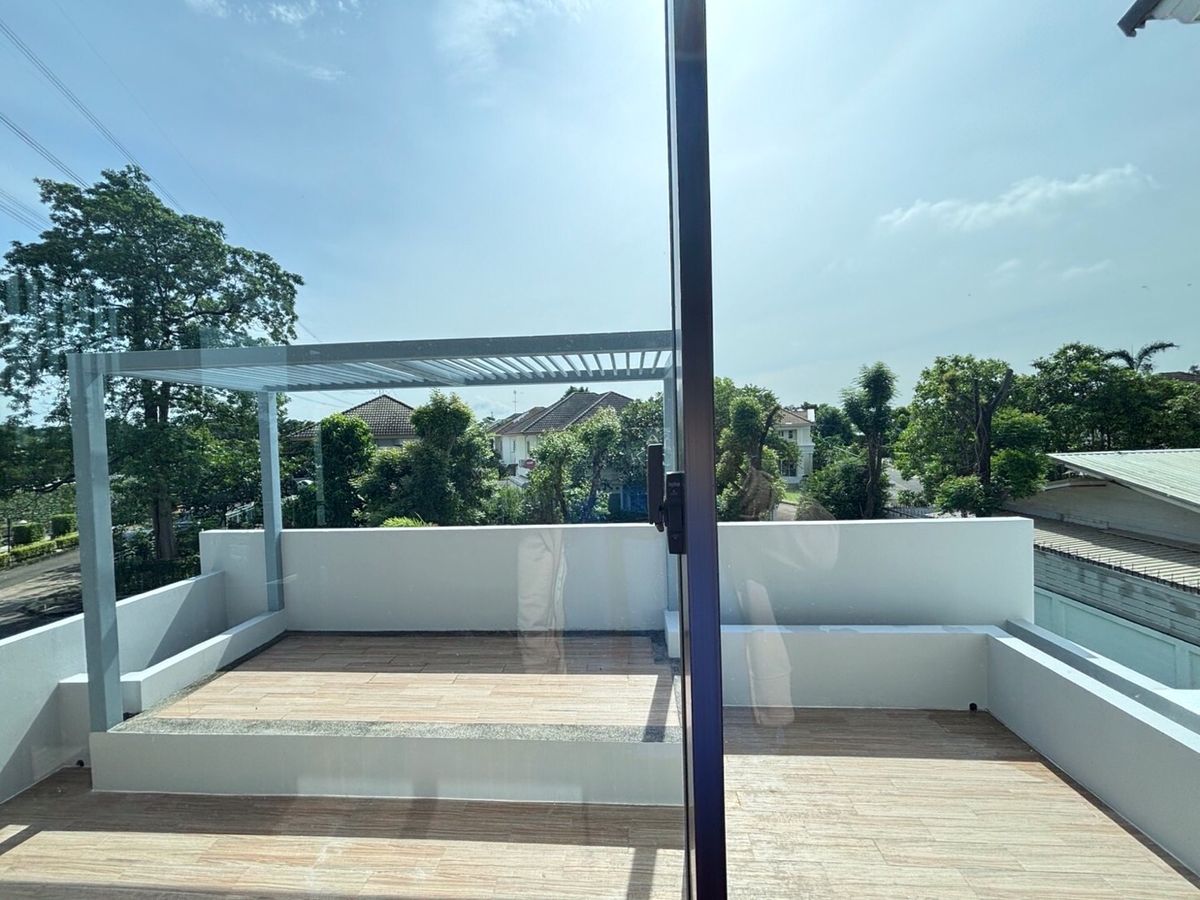 ขายบ้านมีนบุรี-ร่มเกล้า : ขายบ้านเดี่ยว2ชั้น 305 ตารางวา        เพอเฟคเพลส รามคำแหง164