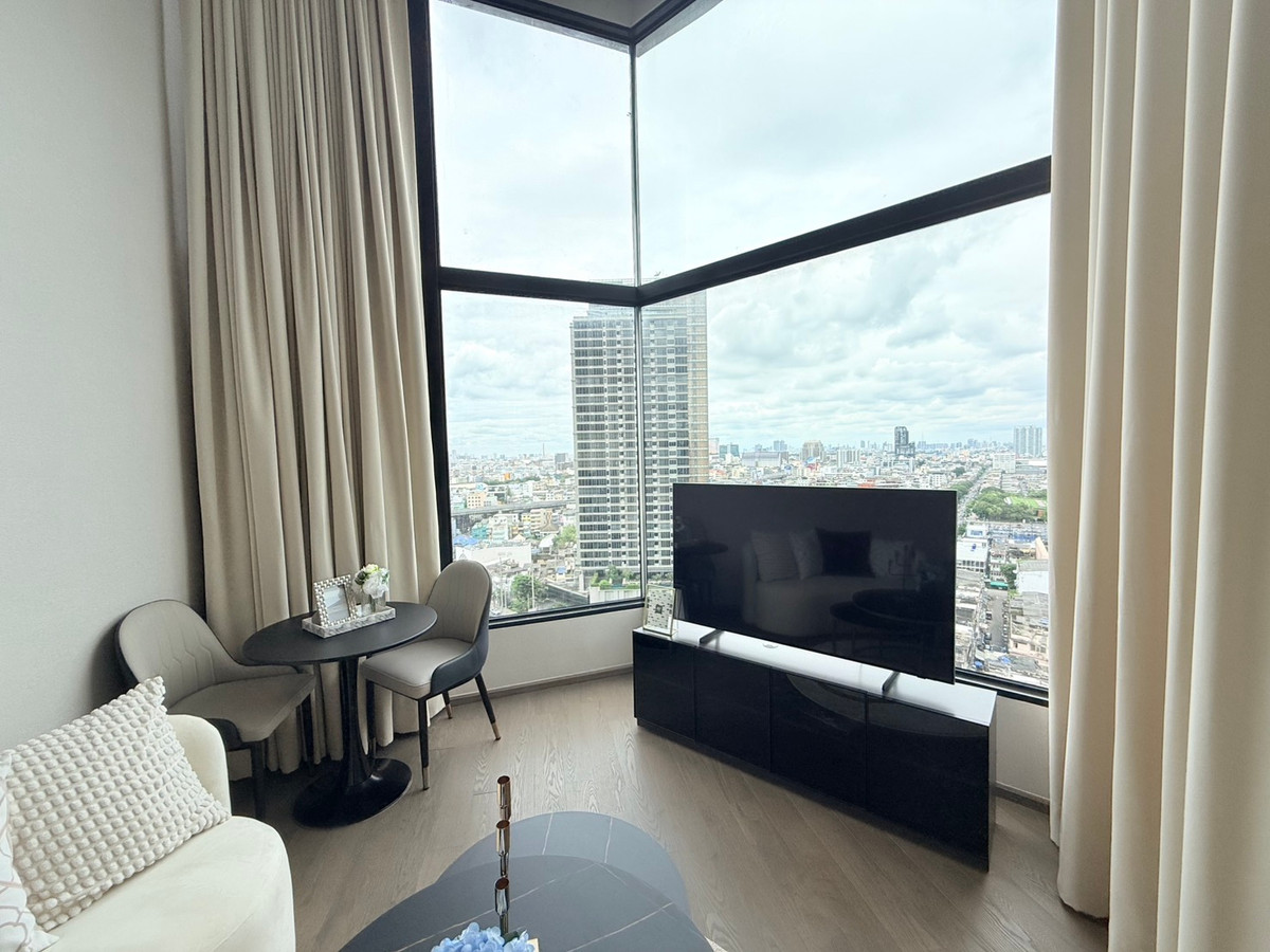 For RentCondoSiam Paragon ,Chulalongkorn,Samyan : Rent 🔥 Park Origin Chula-samyan 🏢 Penthouse 3 bedrooms, size 170 sq.m. 💰 Price 170,000 baht/month* near Sam Yan and Hua Lamphong