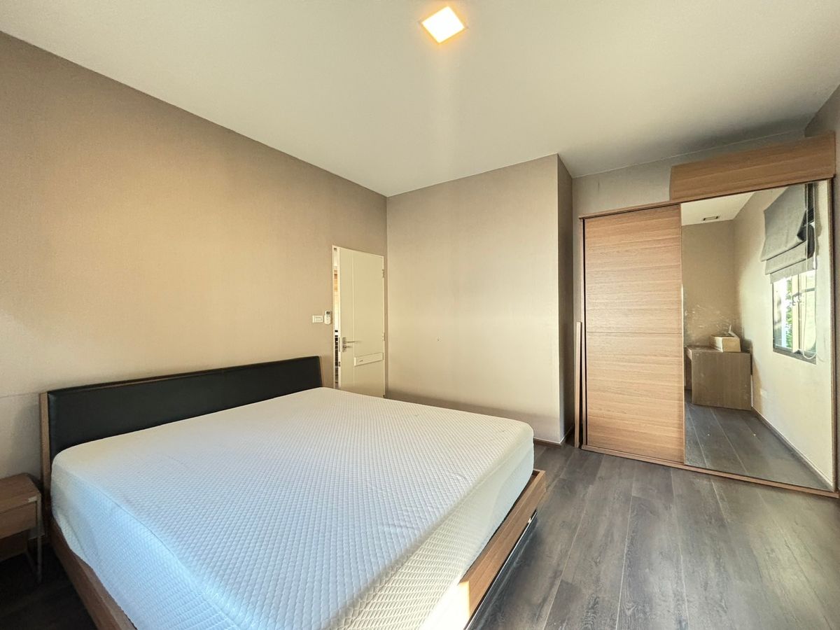 For SaleHouseBangna, Bearing, Lasalle : Mantana 1 Bangna KM.7 by Land & Houses, Corner house ready to move