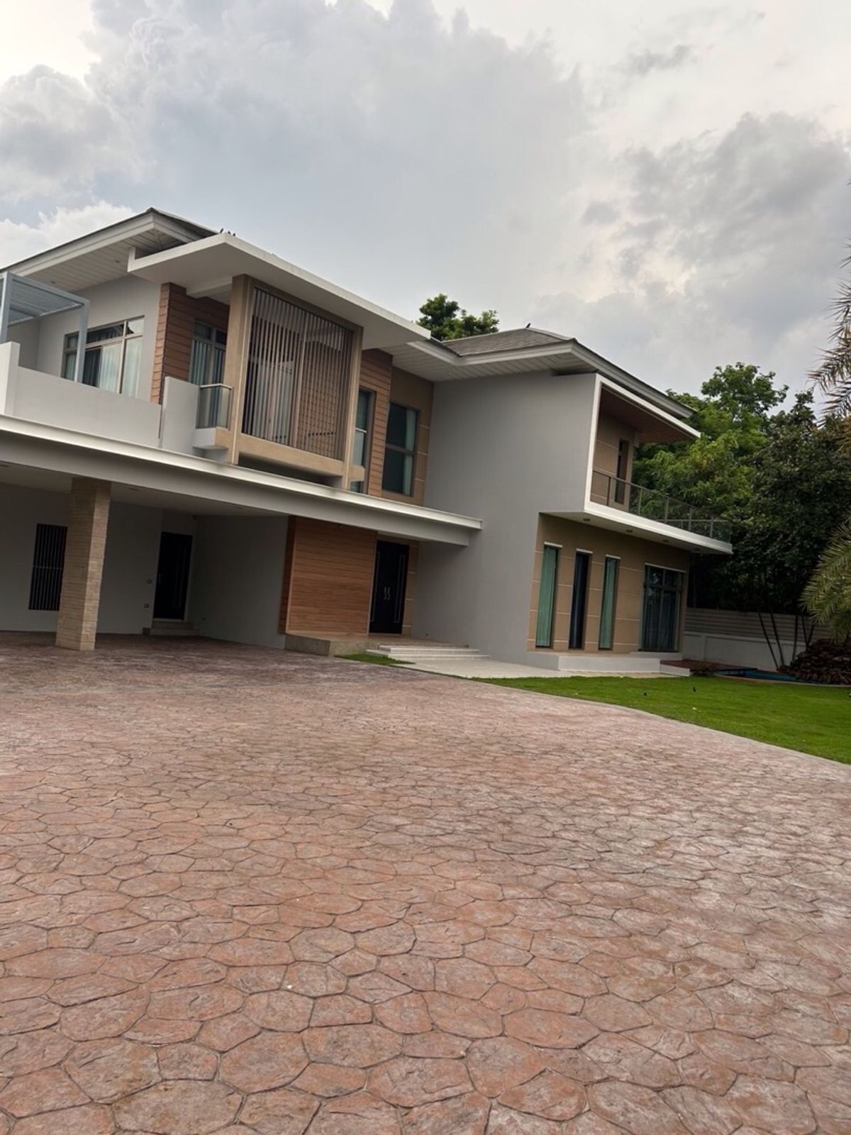 ขายบ้านมีนบุรี-ร่มเกล้า : ขายบ้านเดี่ยว2ชั้น 305 ตารางวา        เพอเฟคเพลส รามคำแหง164