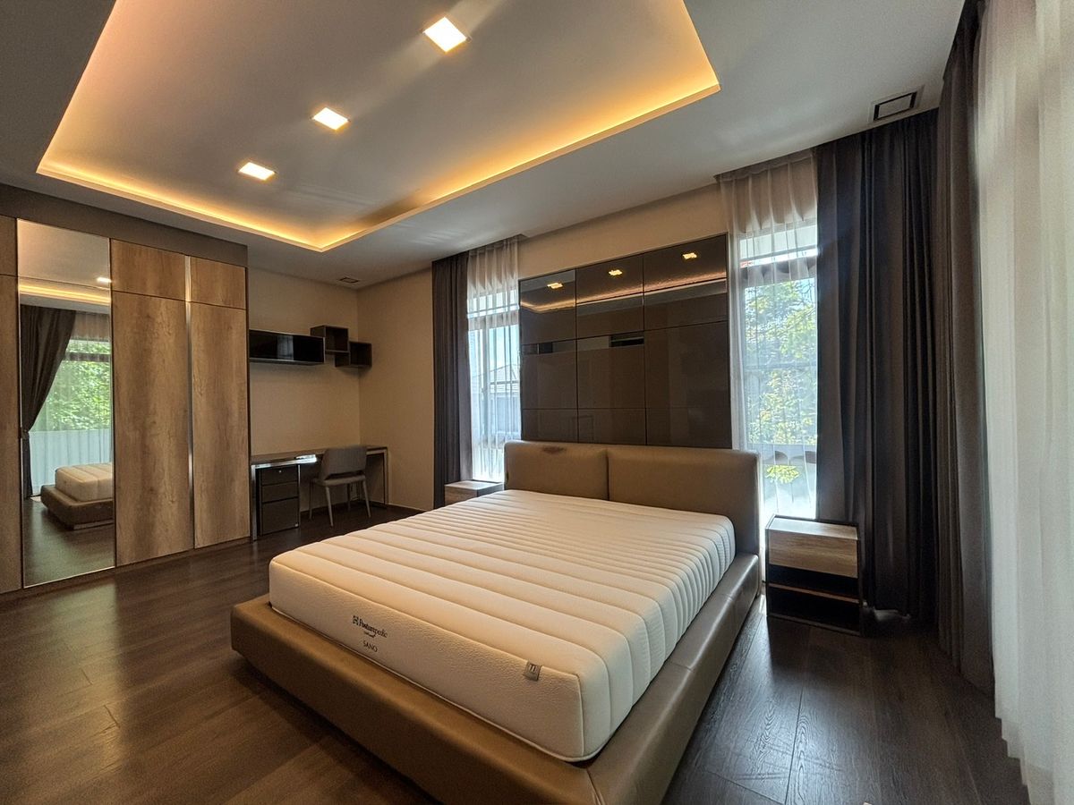 For SaleHouseBangna, Bearing, Lasalle : Mantana 1 Bangna KM.7 by Land & Houses, Corner house ready to move