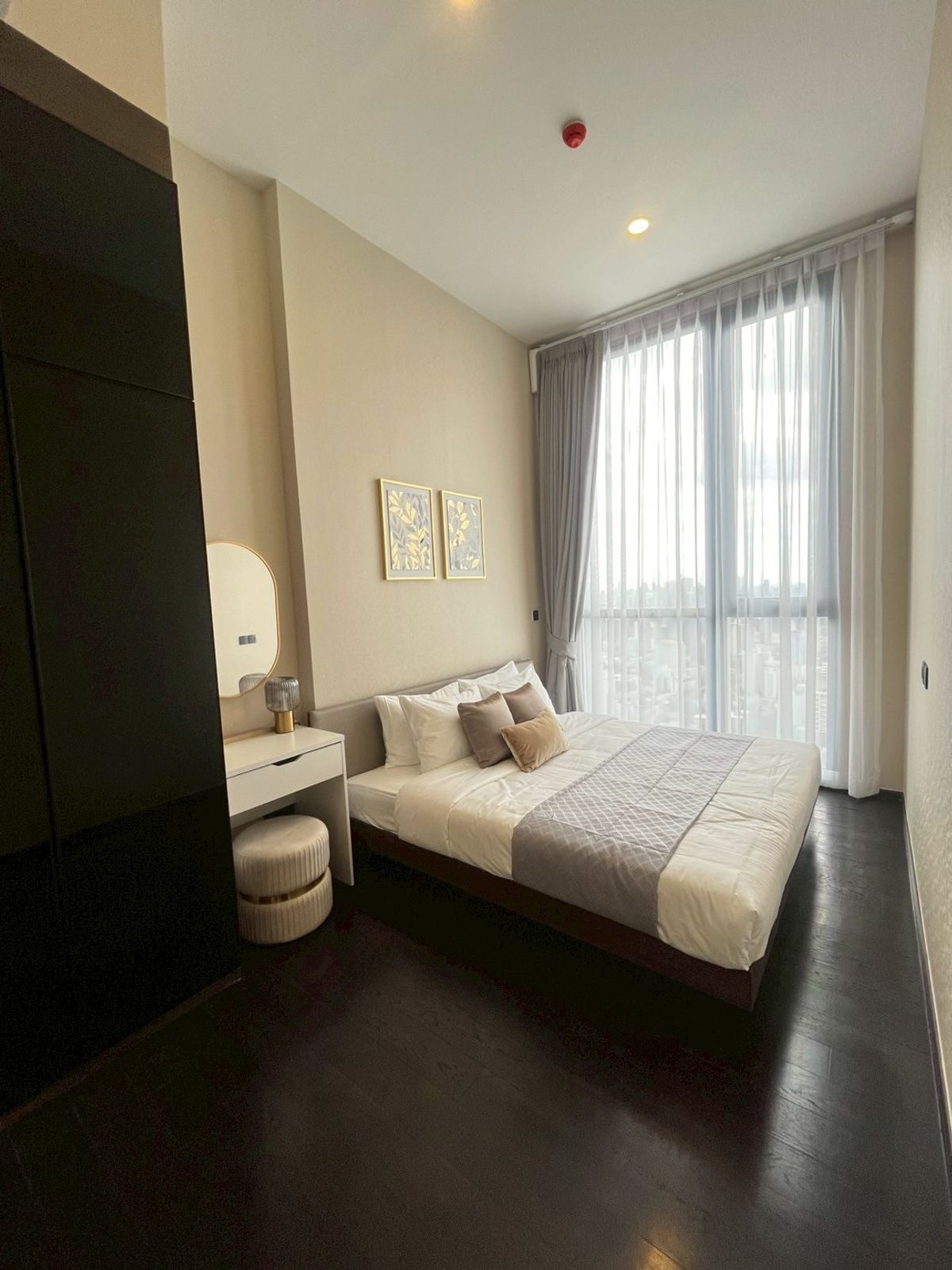 For RentCondoSukhumvit, Asoke, Thonglor : 🔥Ready to Move 🔥2 Bedrooms 📍Park Origin Thonglor