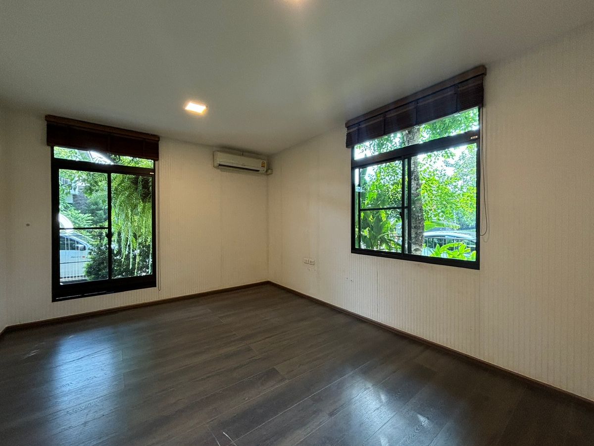 For SaleHouseBangna, Bearing, Lasalle : Mantana 1 Bangna KM.7 by Land & Houses, Corner house ready to move