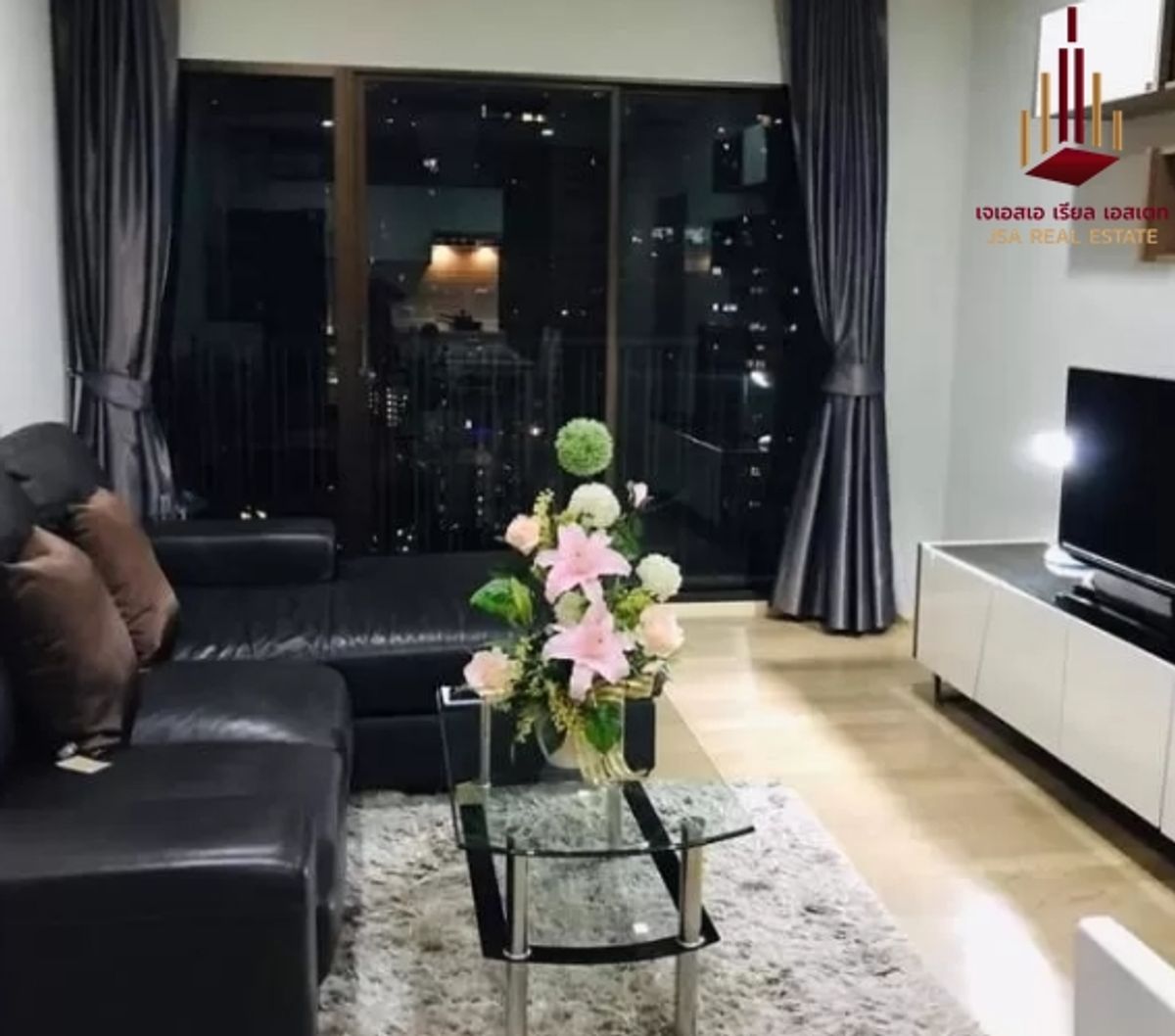 For RentCondoSukhumvit, Asoke, Thonglor : ✨ For Rent: Noble Refine Condo ✨ 💰 ONLY 30,000 THB/Month