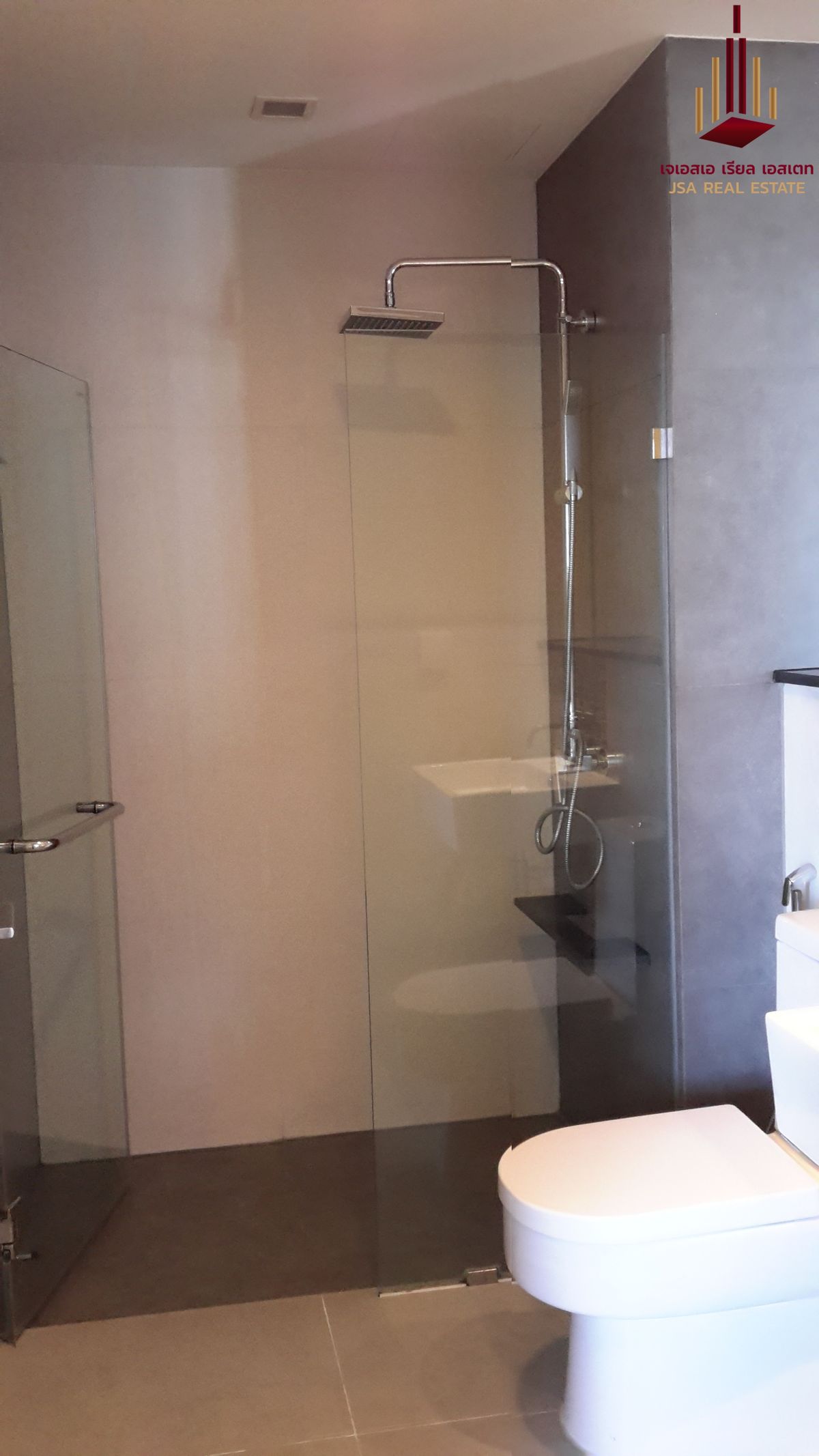 For SaleCondoWongwianyai, Charoennakor : ✨ For Sale: Urbano Absolute Sathorn - Taksin Condo ✨ 💰 ONLY 3,000,000 THB