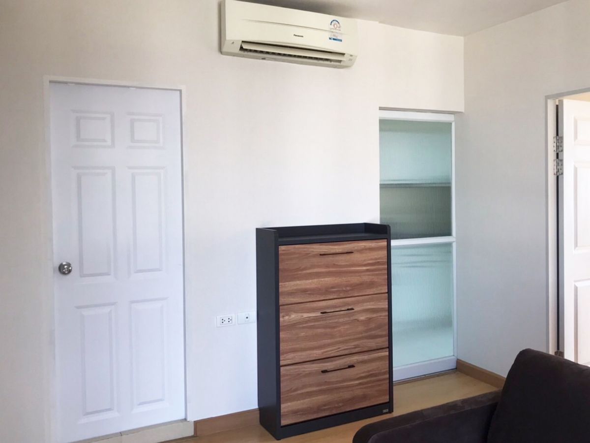 ขายคอนโดรัชดา ห้วยขวาง : นักลงทุนเชิญทางนี้ 📍Life@รัชดา-สุทธิสาร 43 ตร. มีอ่างอาบน้ำ ✨ ขายพร้อมผู้เช่า เพียง 4.1 ลบ. ✨ ติด MRT หน้าโครงการ 0 เมตร ( สนใจติดต่อ 081-152-6154 ญา ) 1 ห้องนอนกั้นสัดส่วน ครัวปิด ปล่อยเช่าดีมาก ไม่เคยว่าง