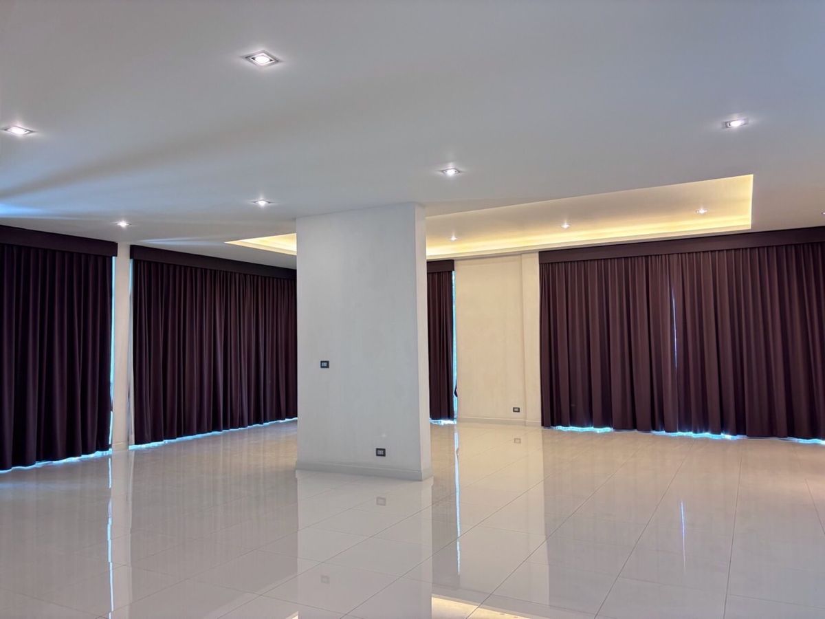 ขายบ้านมีนบุรี-ร่มเกล้า : ขายบ้านเดี่ยว2ชั้น 305 ตารางวา        เพอเฟคเพลส รามคำแหง164