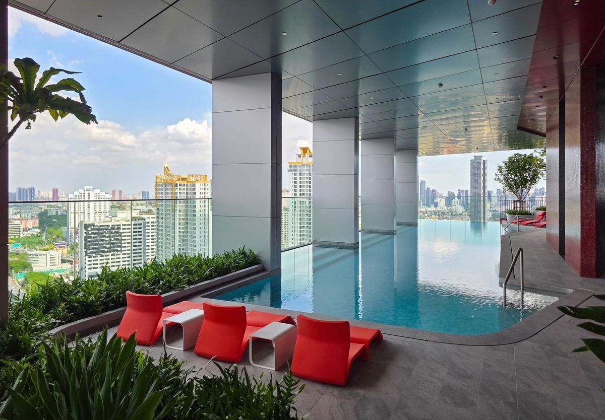 ขายคอนโดพระราม 9 เพชรบุรีตัดใหม่ RCA : ขายห้องสวยตำแหน่ง 𝗥𝗮𝗿𝗲 หายาก ล็อตราคารอบ𝐕𝐈𝐏🎉 𝗧𝗵𝗲 𝗯𝗮𝘀𝗲 𝘂𝗿𝗯𝗮𝗻 𝗿𝗮𝗺𝗮𝟵  𝟏นอนห้องวิวสวยจัด เริ่ม  𝟑.𝟒𝟗 ลบ.* การันตีส่วนลดจัดเต็ม พร้อมการดูแลระดับ𝗩𝗜𝗣📱 𝟬𝟵𝟮-𝟴𝟬𝟴𝟴𝟴𝟵𝟵