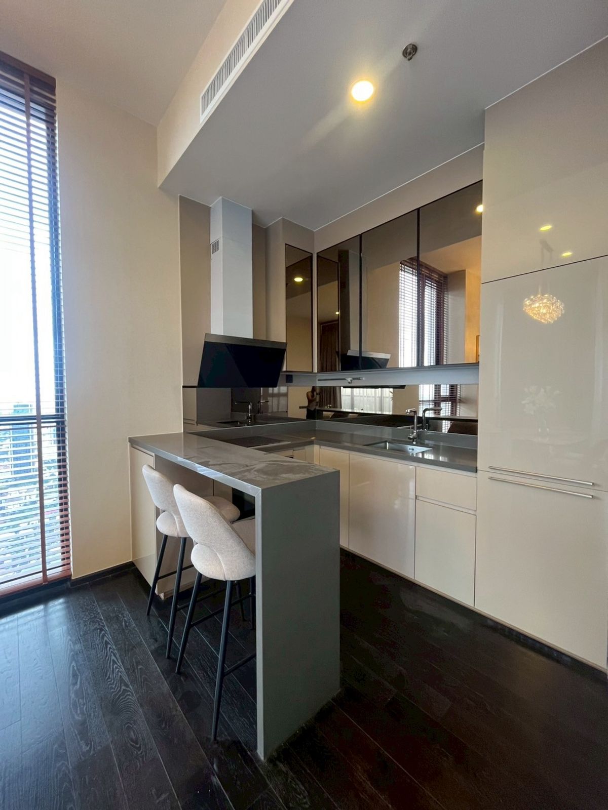 For RentCondoSukhumvit, Asoke, Thonglor : 🔥Ready to Move 🔥2 Bedrooms 📍Park Origin Thonglor