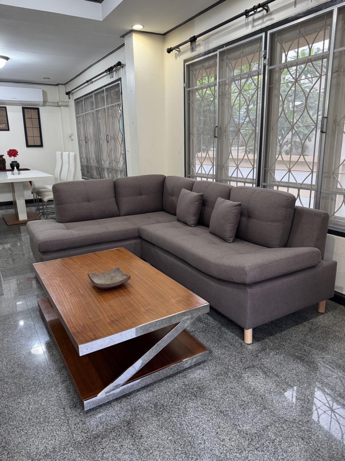 ให้เช่าบ้านมีนบุรี-ร่มเกล้า : 28/02/2026, บ้านพร้อมอยู่ 3 ห้องนอน ใกล้รถไฟฟ้า รามคำแหง 164 3-Bedroom Perfect Place Near Ramkhamhaeng MRT, Ready to Move In!