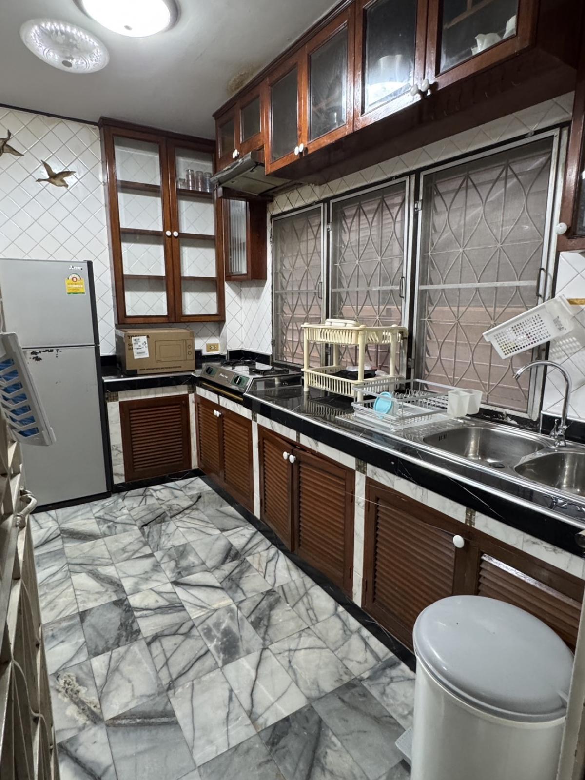 ให้เช่าบ้านมีนบุรี-ร่มเกล้า : 28/02/2026, บ้านพร้อมอยู่ 3 ห้องนอน ใกล้รถไฟฟ้า รามคำแหง 164 3-Bedroom Perfect Place Near Ramkhamhaeng MRT, Ready to Move In!