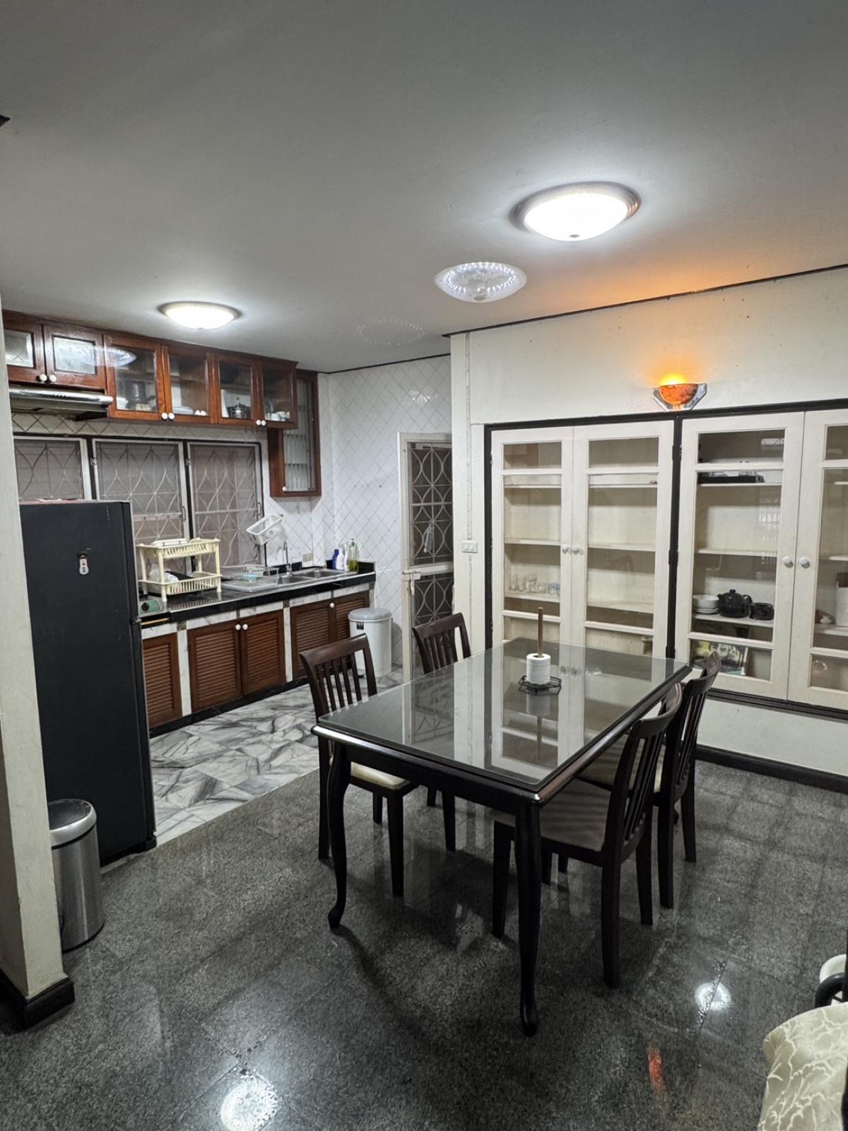 ให้เช่าบ้านมีนบุรี-ร่มเกล้า : 28/02/2026, บ้านพร้อมอยู่ 3 ห้องนอน ใกล้รถไฟฟ้า รามคำแหง 164 3-Bedroom Perfect Place Near Ramkhamhaeng MRT, Ready to Move In!