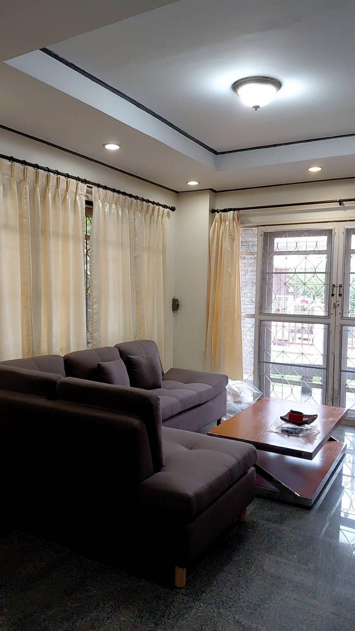 ให้เช่าบ้านมีนบุรี-ร่มเกล้า : 28/02/2026, บ้านพร้อมอยู่ 3 ห้องนอน ใกล้รถไฟฟ้า รามคำแหง 164 3-Bedroom Perfect Place Near Ramkhamhaeng MRT, Ready to Move In!