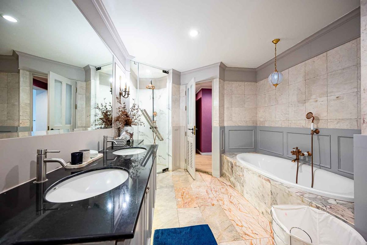 For SaleCondoSukhumvit, Asoke, Thonglor : SALE✨ Mahogany Tower-3 Bedrooms 308 sq. M. Decorated elegant ready 📞 Contact: 093-616-4456