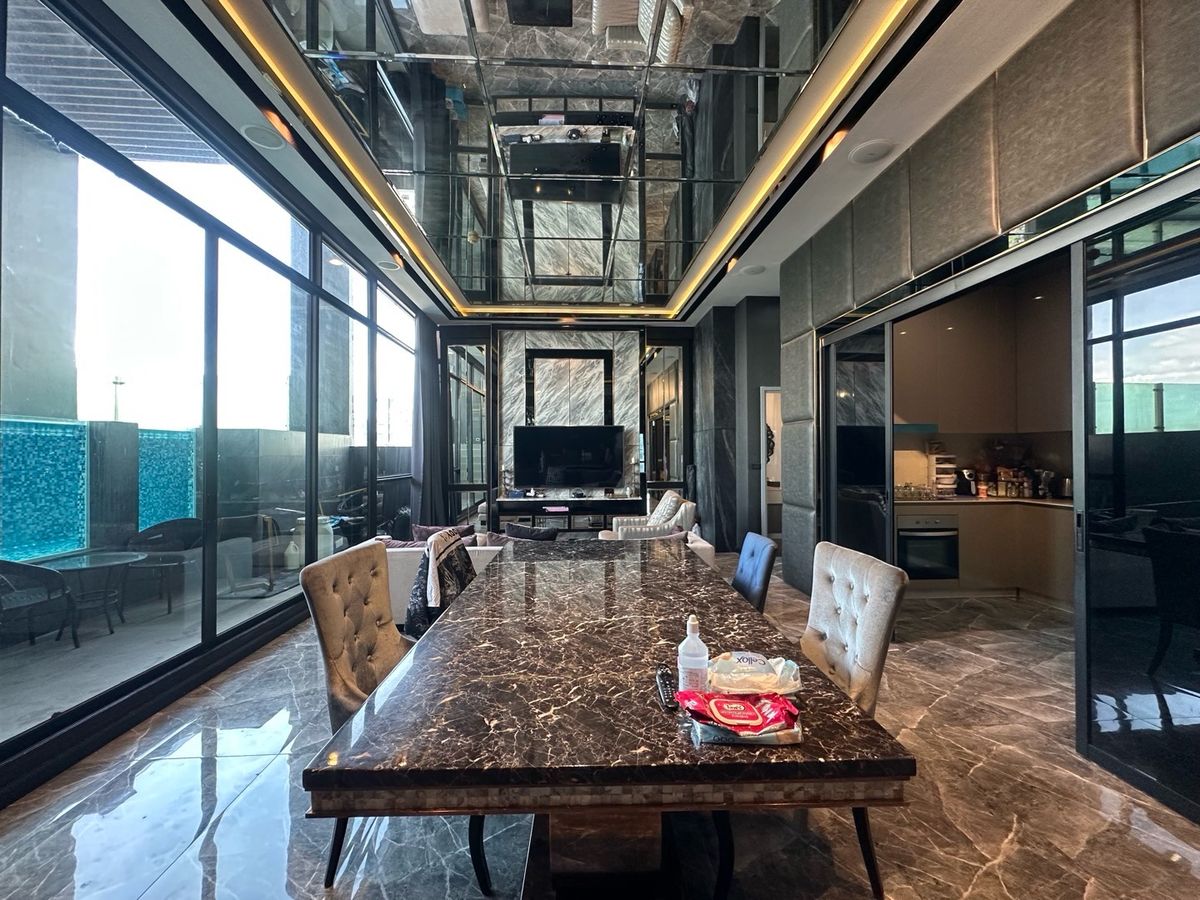 Rental : The Capital Ekkamai-Thonglor • 3 Bedroom 4 Bathroom • Size : 175 S.qm • 25th Floor Loading...