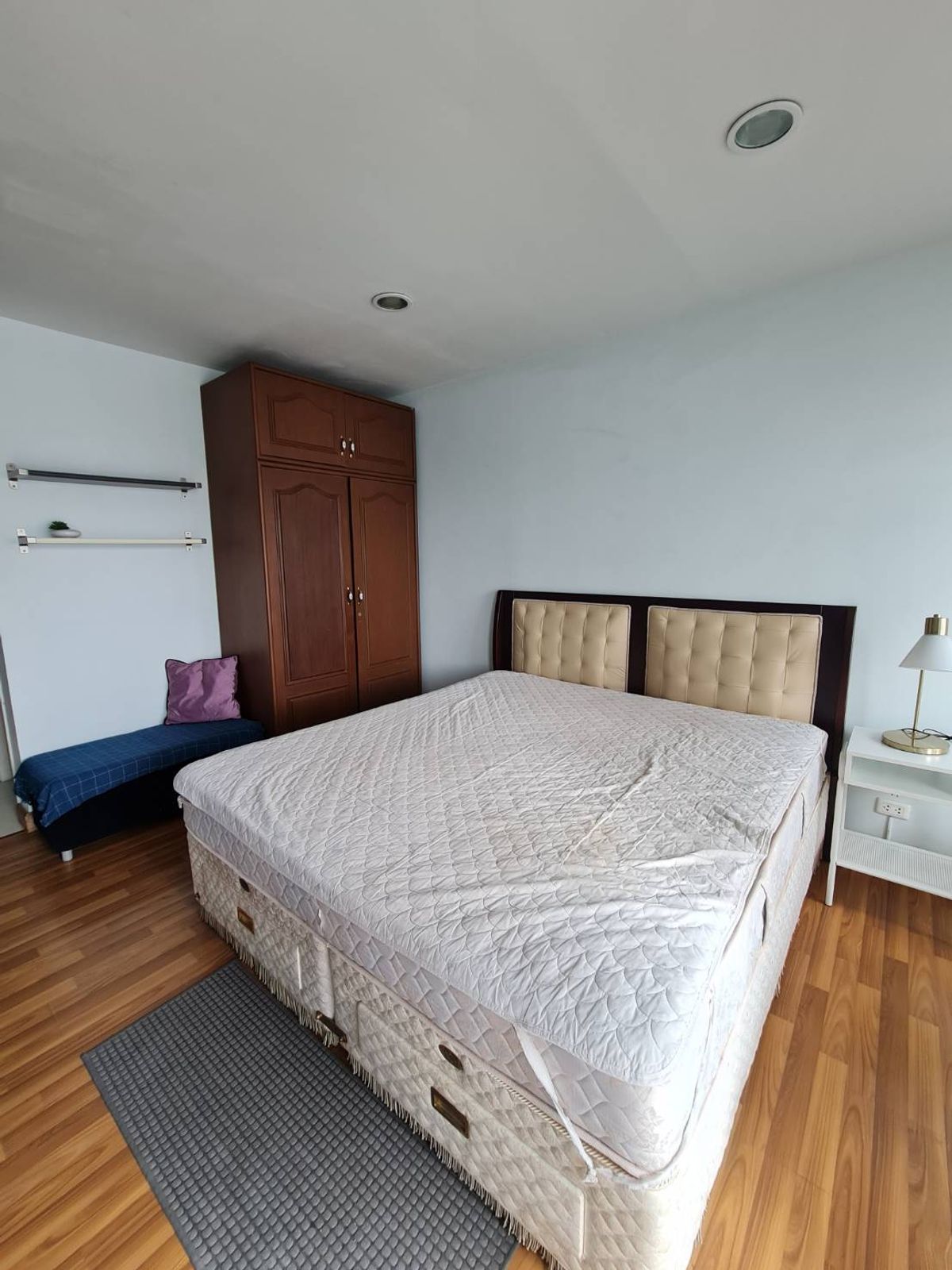 For RentCondoOnnut, Udomsuk : 📍 Condo for rent, Sukhumvit Plus, near BTS Phra Khanong, just 3 minutes. Walk!