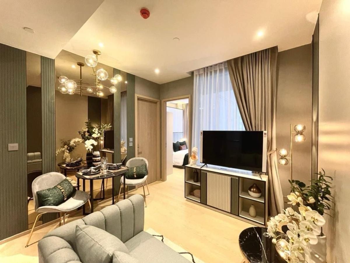 ให้เช่าคอนโดพระราม 9 เพชรบุรีตัดใหม่ RCA : 🌿Ashton Asoke-Rama9 
🚝Near MRT Rama9
✈️Airport Link Makkasan
