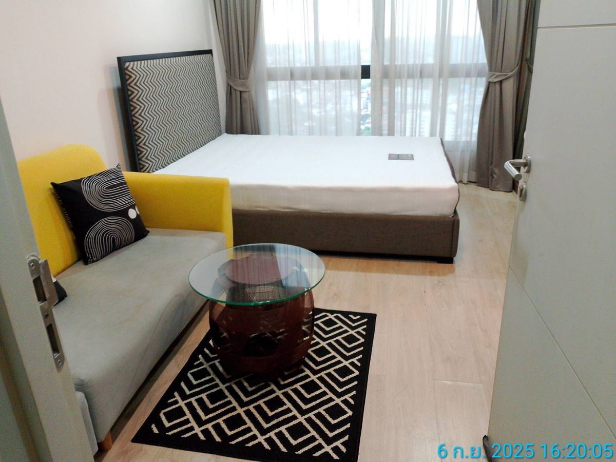For RentCondoThaphra, Talat Phlu, Wutthakat : Ideo Sathorn Thapra, 300 meters with BTS Pho Nimit, complete with only 9,000 baht.