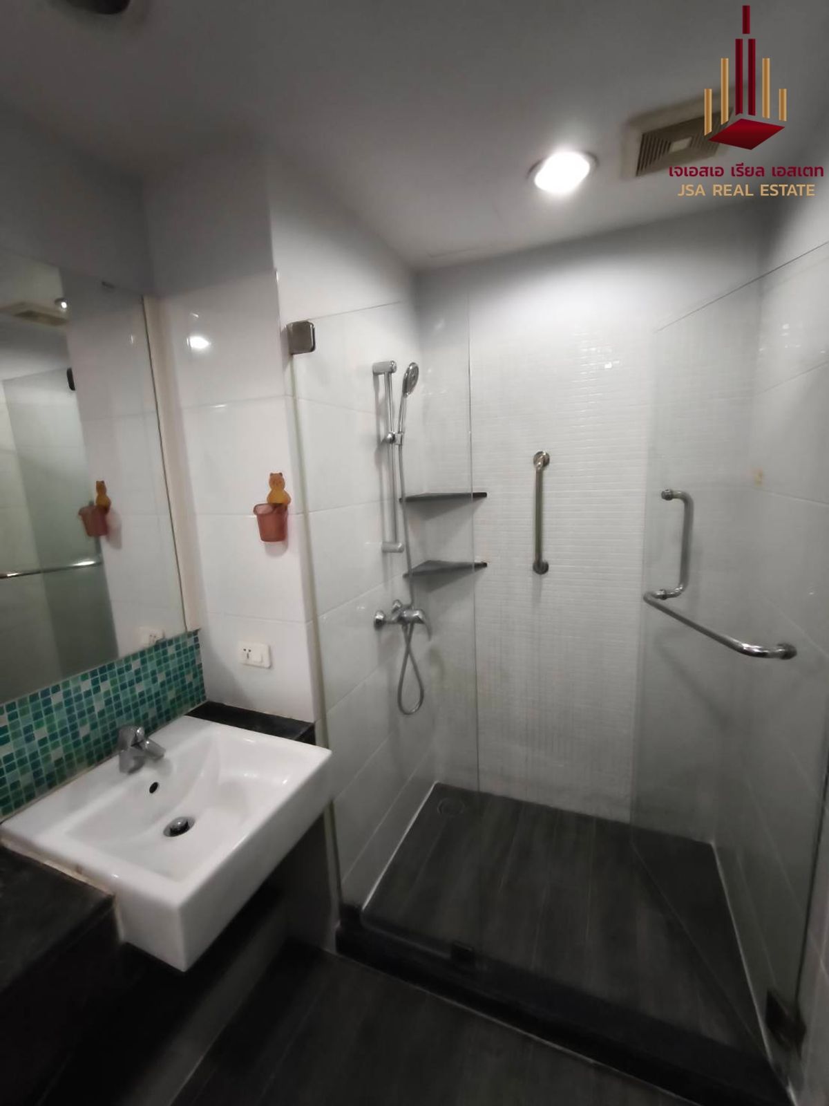 For SaleCondoRatchadapisek, Huaikwang, Suttisan : ✨ For Sale: Diamond Ratchada Condo ✨ 💰 ONLY 2,650,000 THB