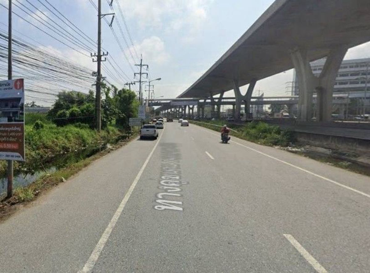 For SaleLandBangna, Bearing, Lasalle : ✨ Beautiful plot of land for sale, prime location, Bangna-Trad KM.23 ✨📍 Next to Bangna-Trad Road (Km. 23), next to TOA and opposite Bangna 2 Hospital.