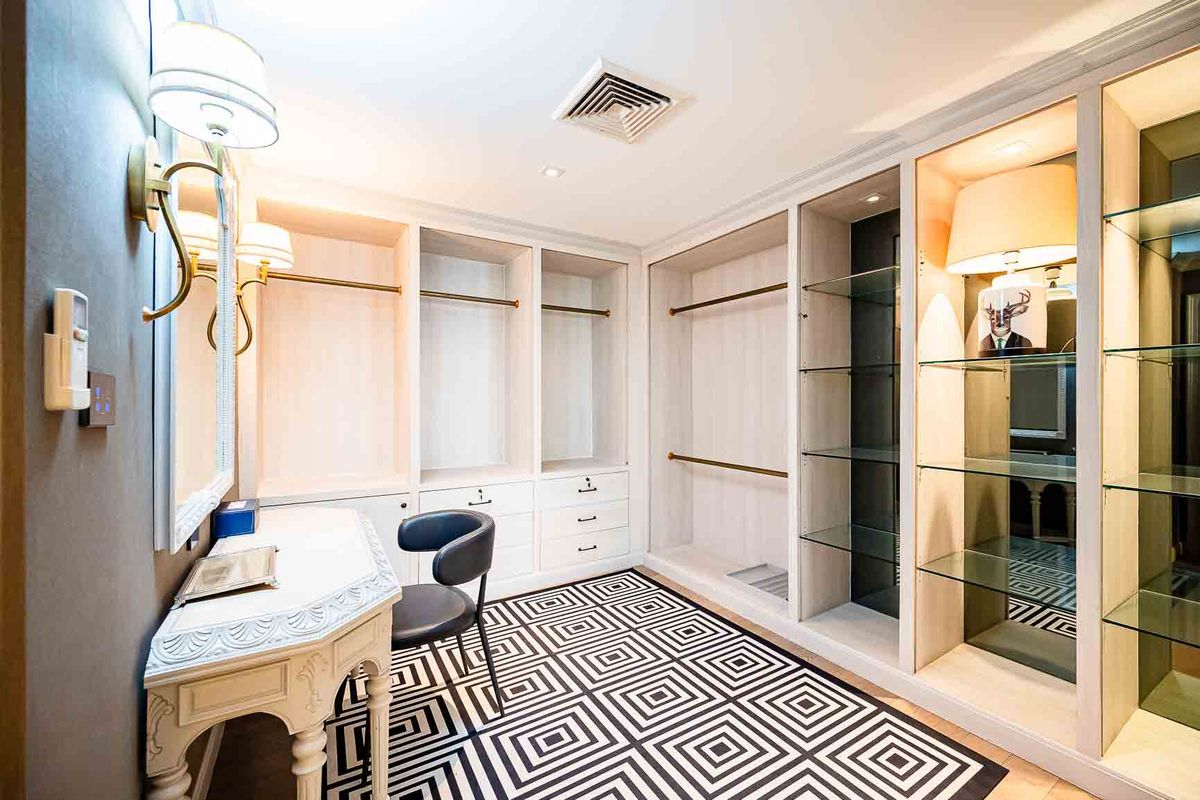 For SaleCondoSukhumvit, Asoke, Thonglor : SALE✨ Mahogany Tower-3 Bedrooms 308 sq. M. Decorated elegant ready 📞 Contact: 093-616-4456