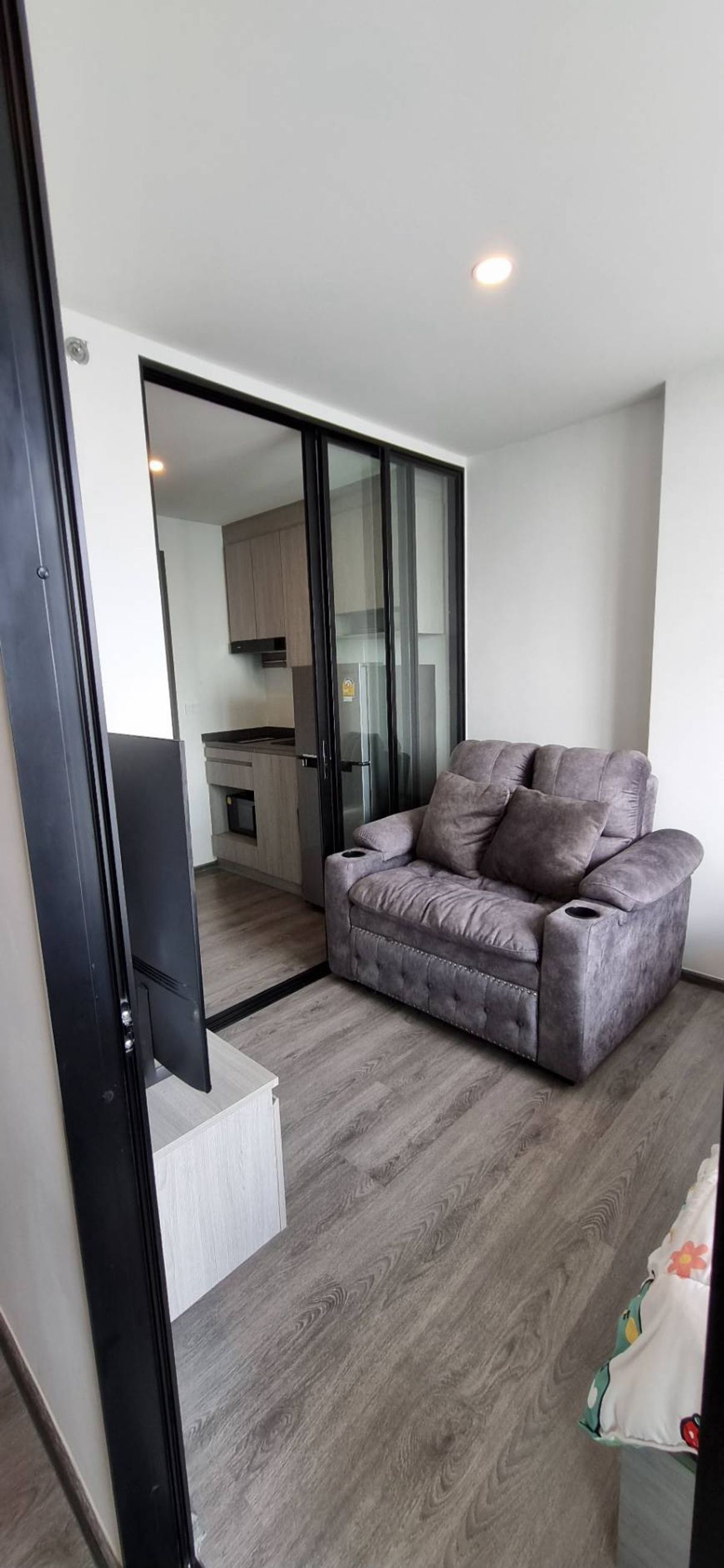 ให้เช่าคอนโดสมุทรปราการ สำโรง : ‼️HOT DEAL ‼️FOR RENT >> The Origin E22 Station