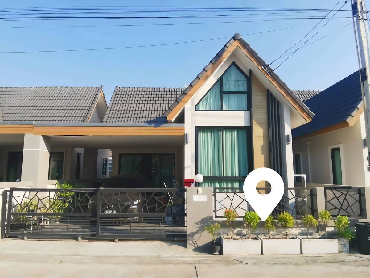 ขายบ้านระยอง : ขายถูกมาก!! บ้านชั้นเดียว แต่งสวย พร้อมเฟอร์ อ.บ้านฉาง จ.ระยอง ใกล้โรบินสัน โลตัส หาดน้ำริน  นิคมฯ