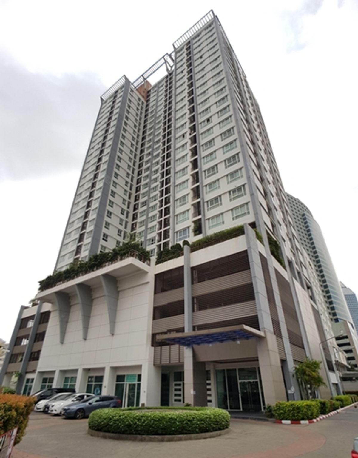 For SaleCondoRatchadapisek, Huaikwang, Suttisan : ✨ For Sale: Diamond Ratchada Condo ✨