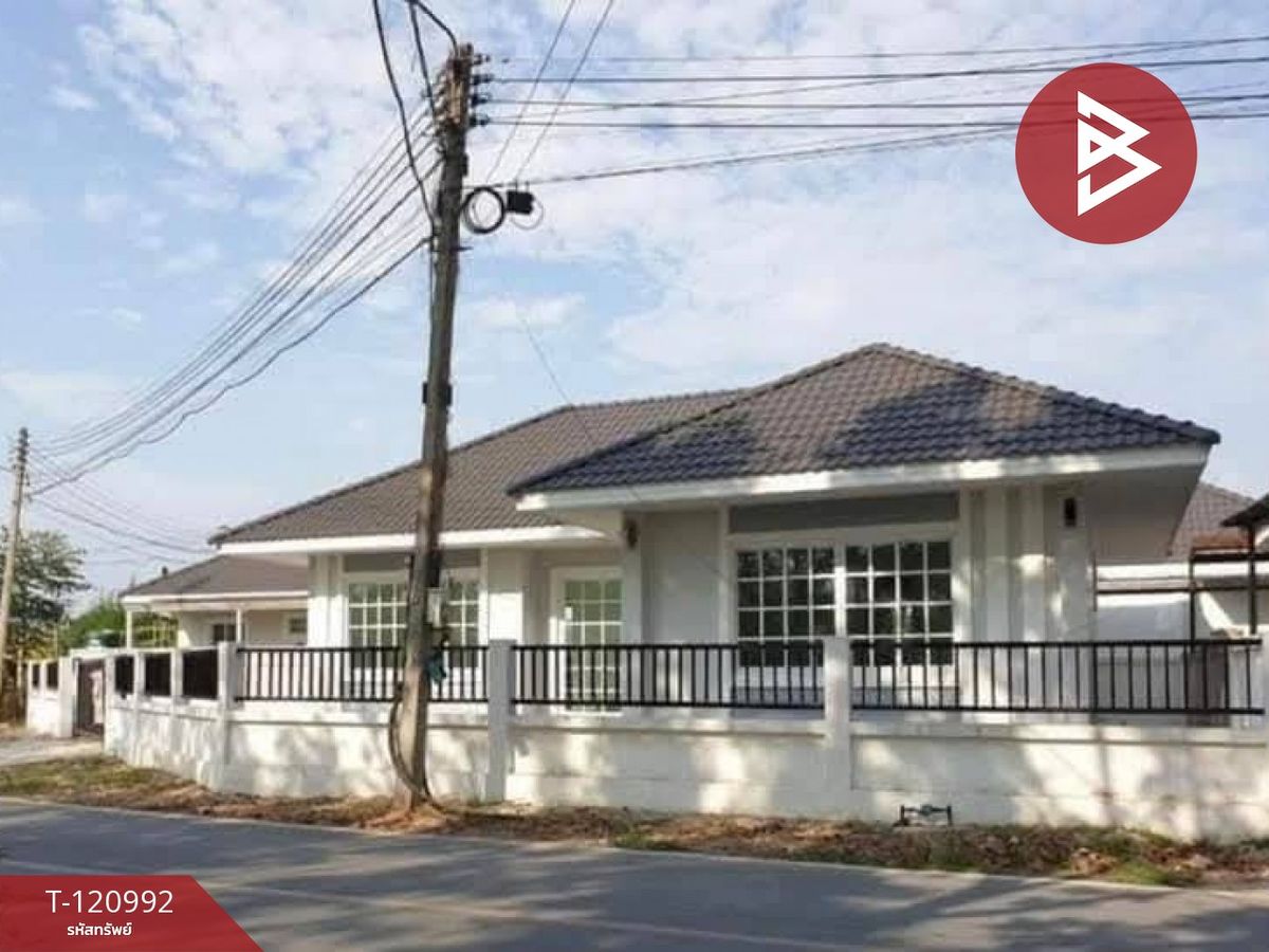 For SaleHousePattaya, Bangsaen, Chonburi : Sell ​​one house for sale. The village is happy. 1 (Baan Meesuk1) Phan Thong Chon Buri
