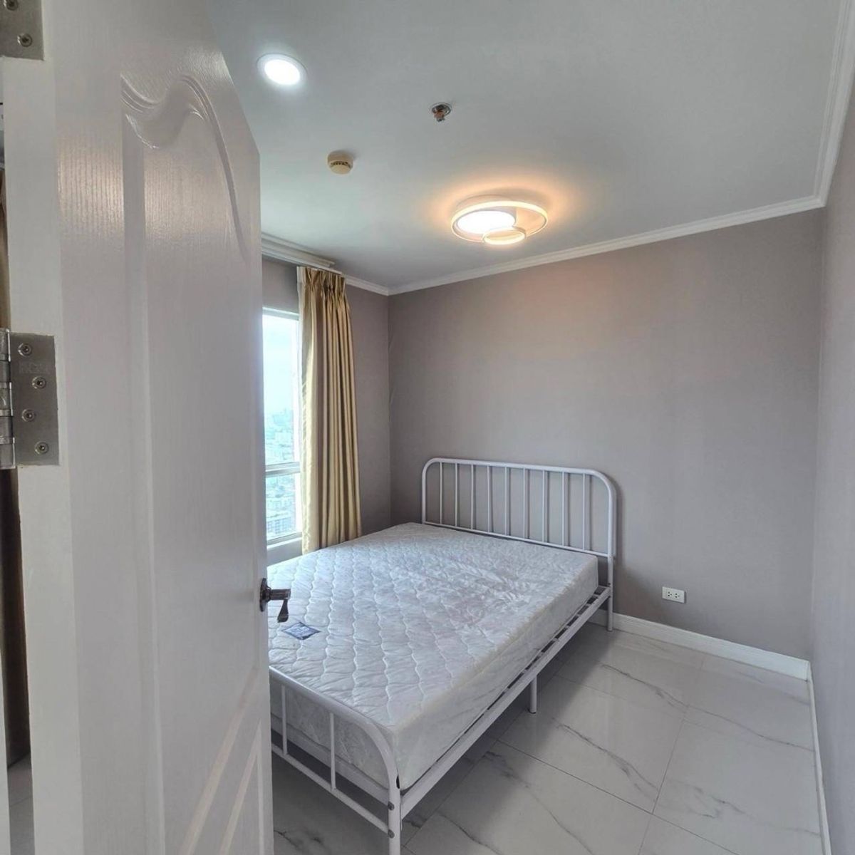 ขายคอนโดพระราม 9 เพชรบุรีตัดใหม่ RCA : ห้องหายาก! Duplex ในย่านเศรษฐกิจใหม่ พระราม 9 ที่รายล้อมด้วยห้างดัง ออฟฟิศ และสิ่งอำนวยความสะดวกครบครัน