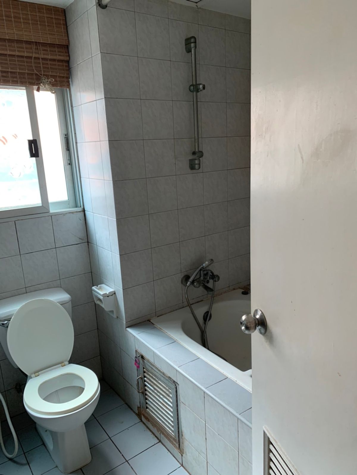 For RentCondoSukhumvit, Asoke, Thonglor : For Rent – Condo 15 Suite Condominium Renovated with grear price only 13,000 Bath (S03-2115) 