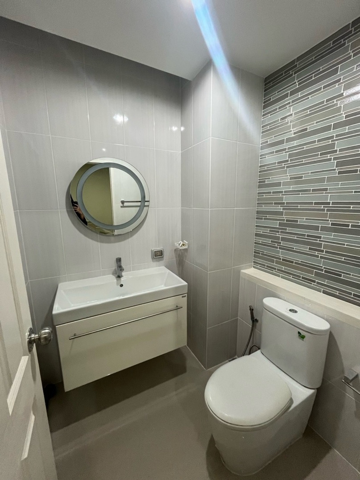 ให้เช่าคอนโดลาดพร้าว เซ็นทรัลลาดพร้าว : Life @ Ladprao 18 (ไลฟ์ แอท ลาดพร้าว 18) (1bed1bath 40sqm)