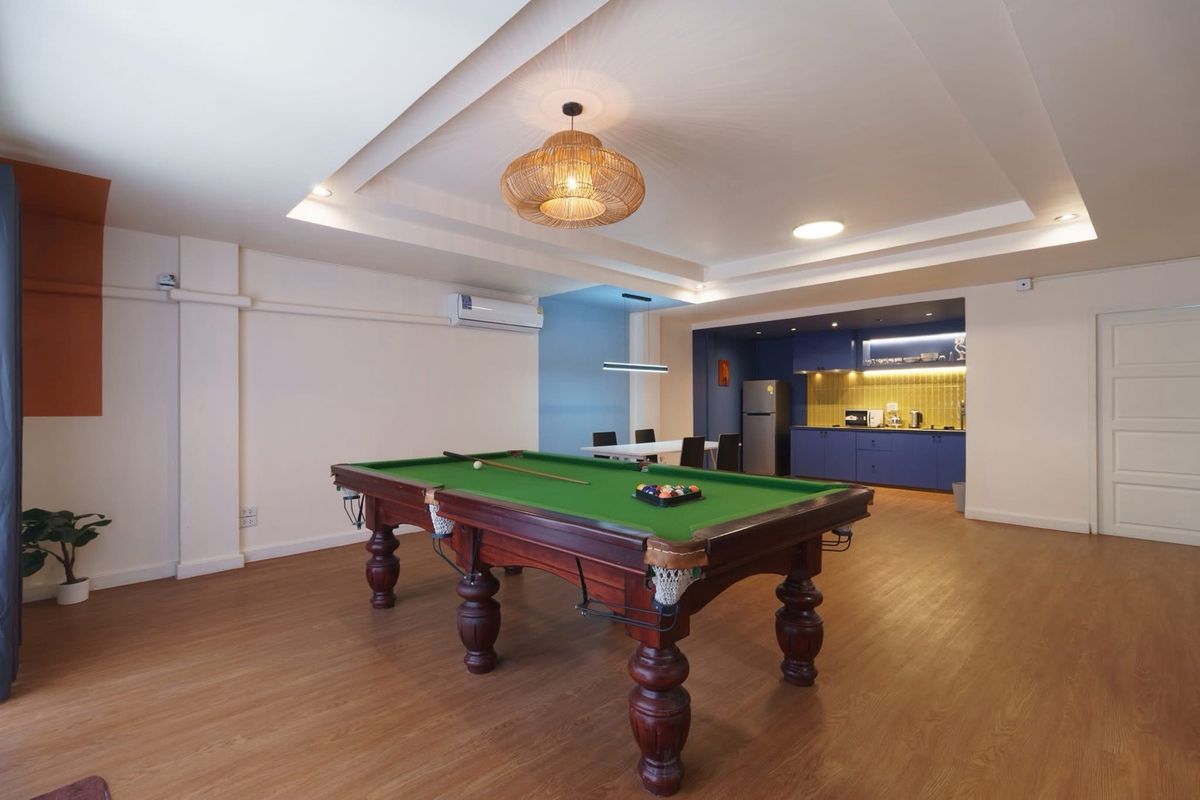 For RentTownhomeSukhumvit, Asoke, Thonglor : 📢👇 5-Story Single House in the Heart of Thonglor – Perfect for Home Office or Family Living, surrounded by
restaurants, cafes, and popular lifestyle spots.