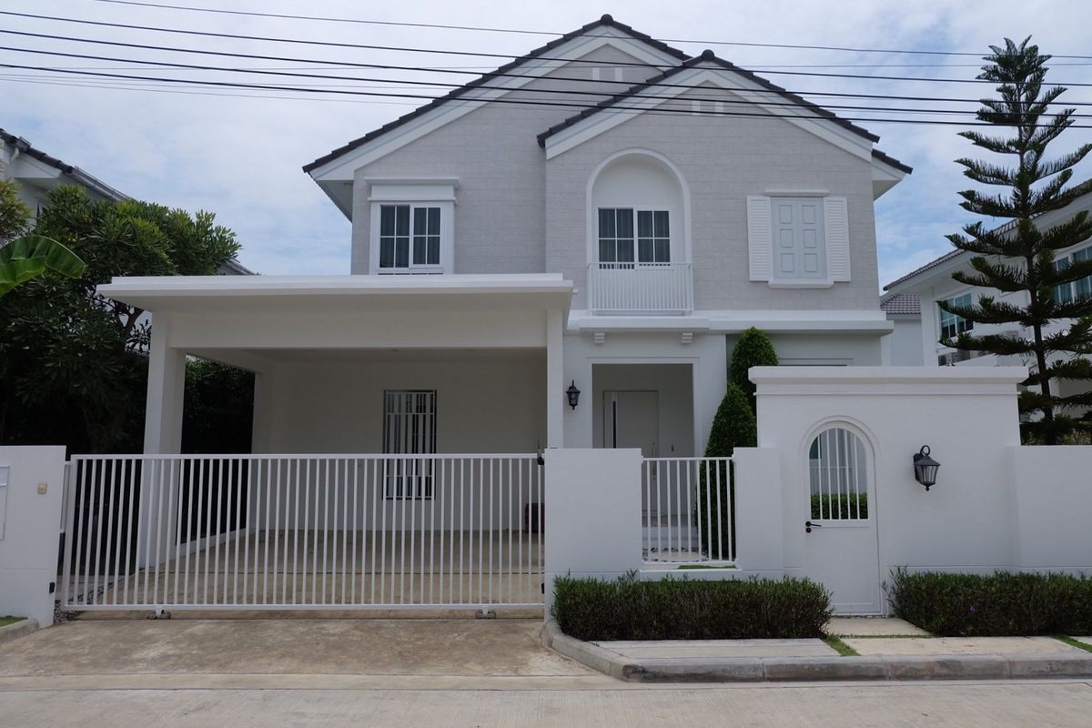 For RentHouseBangna, Bearing, Lasalle : 🏡 Rent a detached house Chaiyaphruek Bangna Km 15 🎉 Near Mega Bangna, 7 km only, furniture and electrical appliances The house is free, ready to move in. ✅✅