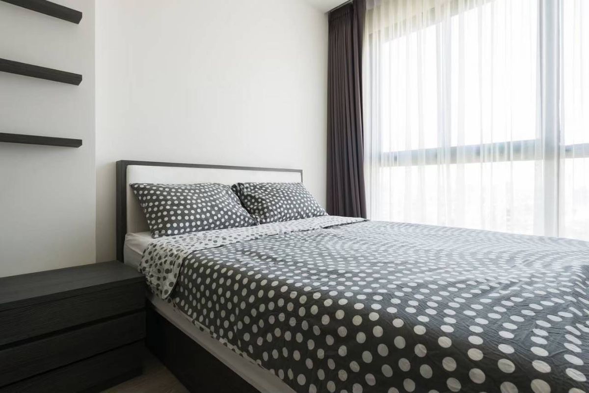 For SaleCondoRatchadapisek, Huaikwang, Suttisan : Quinn Ratchada 17 ✨ Only 3.39 deleted. Actually, there is a real room! 35 sq. separate the bedroom separately, walking to MRT Sutthisan 200 meters very close ✨ Contact 081-152-6154 AG