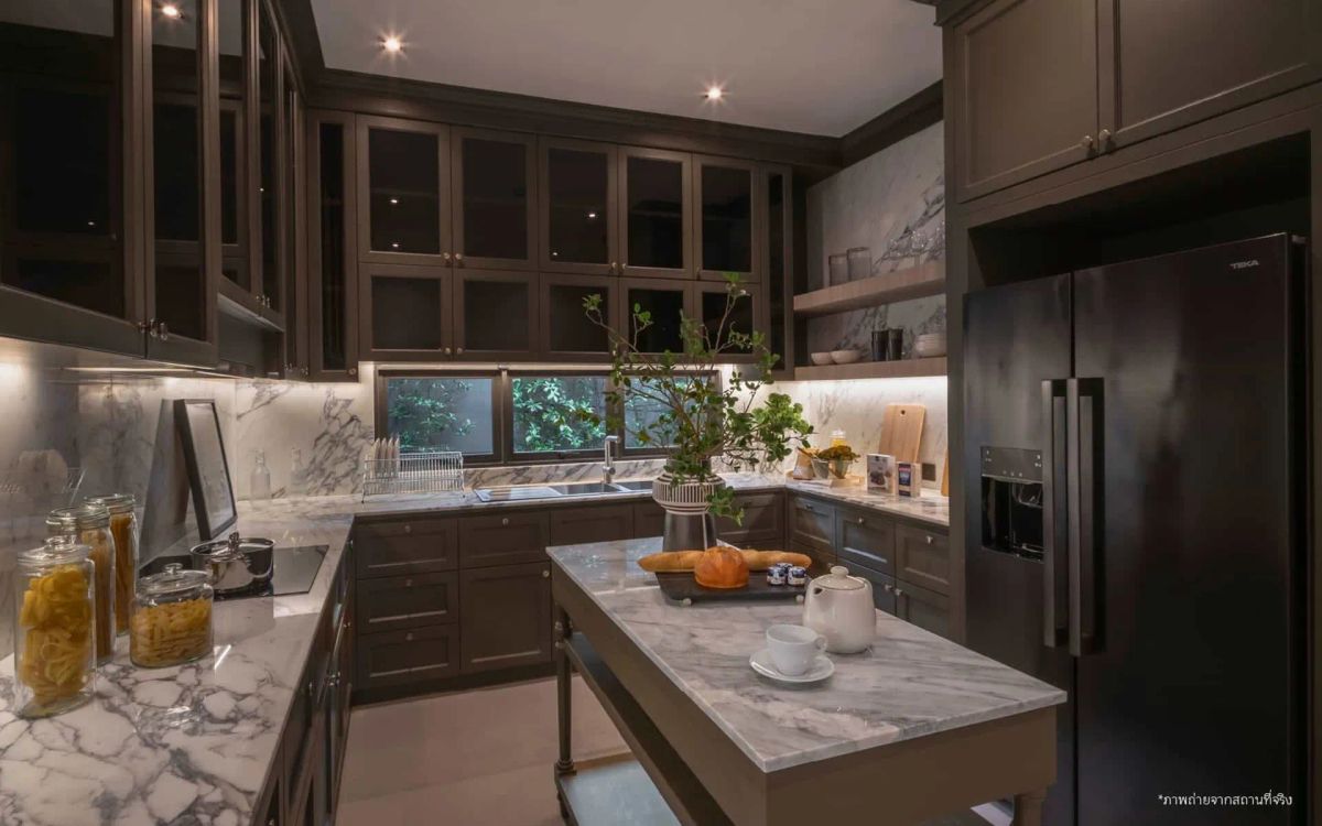 ขายบ้านลาดกระบัง สุวรรณภูมิ : ⭐️𝐇𝐎𝐓 𝐃𝐄𝐀𝐋⭐️💎 คฤหาสน์หรู ทำเลบางนา เชื่อมต่อเมืองเพียง 15 นาที “ แกรนด์ บางกอก บูเลอวาร์ด ยาร์ด บางนา ติดต่อ 086-795-9997