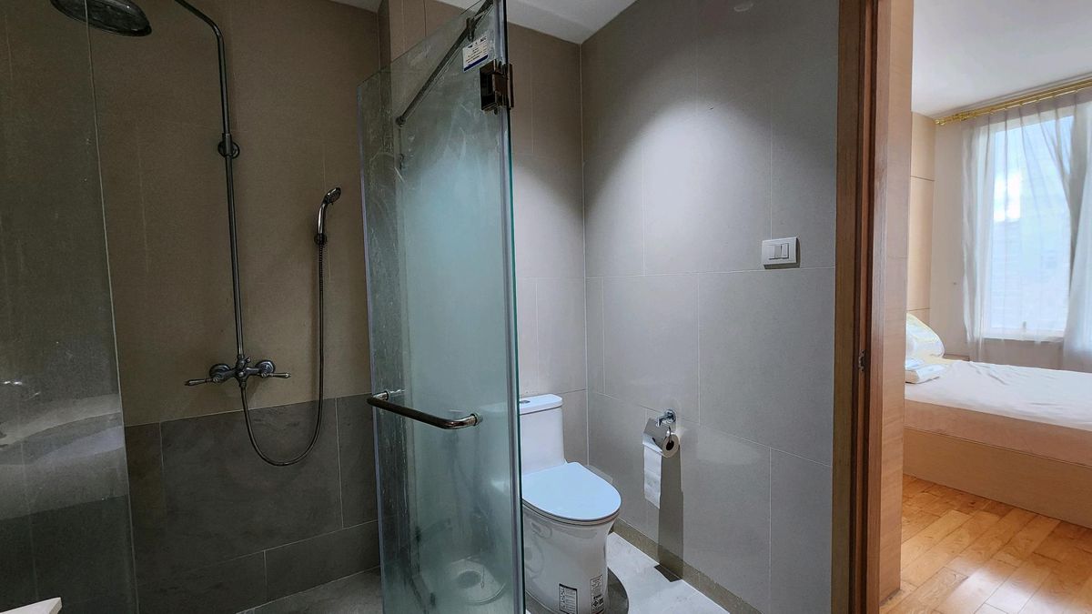 ให้เช่าคอนโดสาทร นราธิวาส : The Empire Place | 1 ห้องนอนให้เช่า ติดวอลเปเปอร์ใหม่ ไซต์ใหญ่ น่าอยู่ ทำเลดี ราคาดีมาก