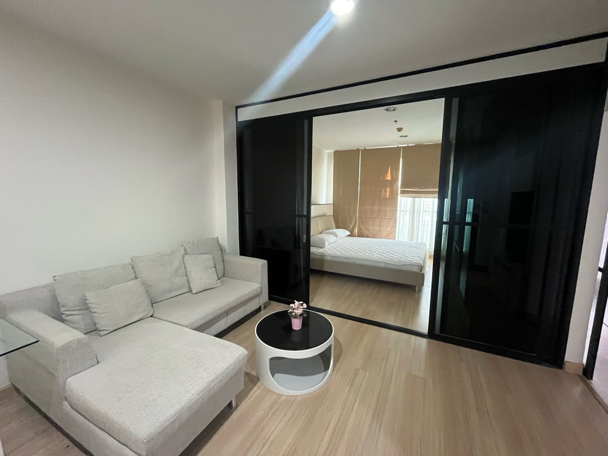 ให้เช่าคอนโดลาดพร้าว เซ็นทรัลลาดพร้าว : Life @ Ladprao 18 (ไลฟ์ แอท ลาดพร้าว 18) (1bed1bath 40sqm)