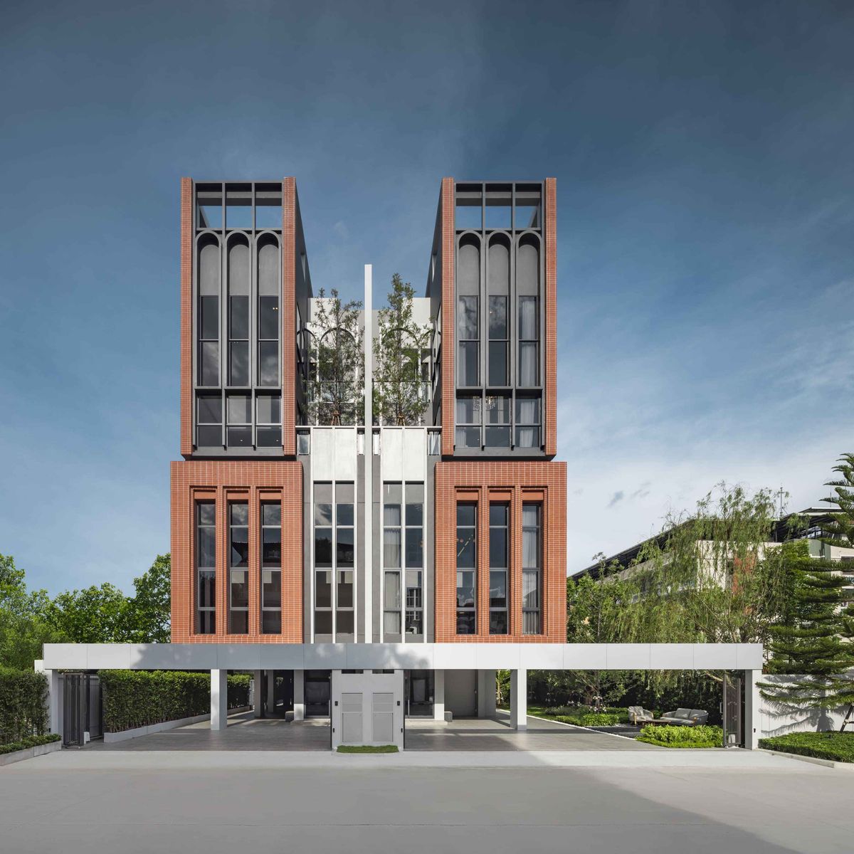 For SaleHome OfficeOnnut, Udomsuk : 🏛️District Sukhumvit 77🌈Home Office 5 layers with private elevators, Soi Onnuch 21 | Size 536 sq.m. 47.7 sq.w. 7, starting 33 MB, contact to watch Tel.0922635410 (Earth)