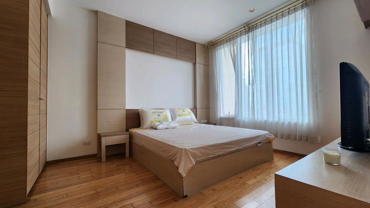 ให้เช่าคอนโดสาทร นราธิวาส : The Empire Place | 1 ห้องนอนให้เช่า ติดวอลเปเปอร์ใหม่ ไซต์ใหญ่ น่าอยู่ ทำเลดี ราคาดีมาก